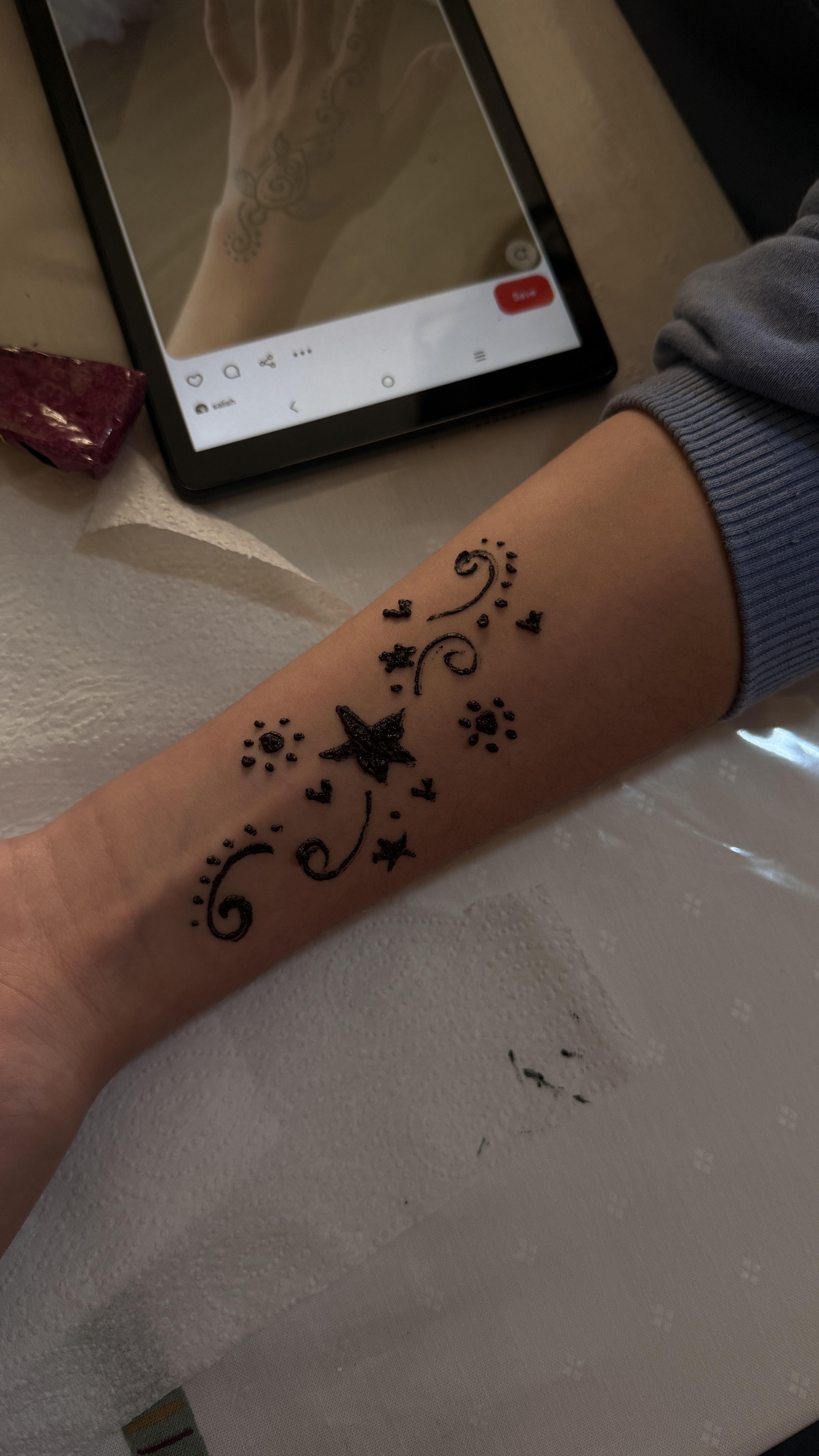 Full hand henna design